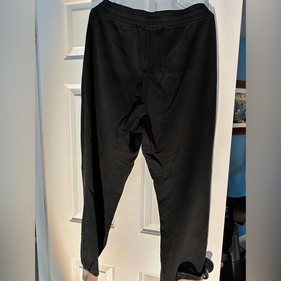 Adidas sweatpants XL - Picture 4 of 4